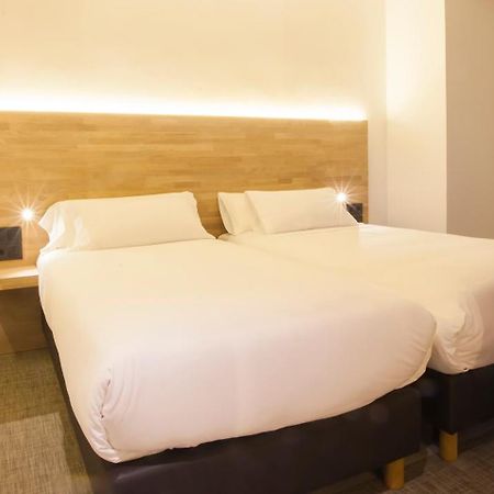 Hotel A Pamplona Szoba fotó