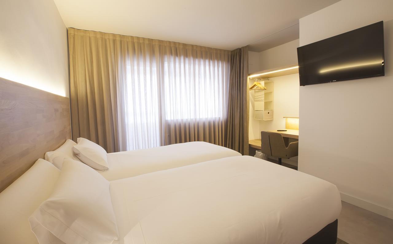 Hotel A Pamplona Kültér fotó