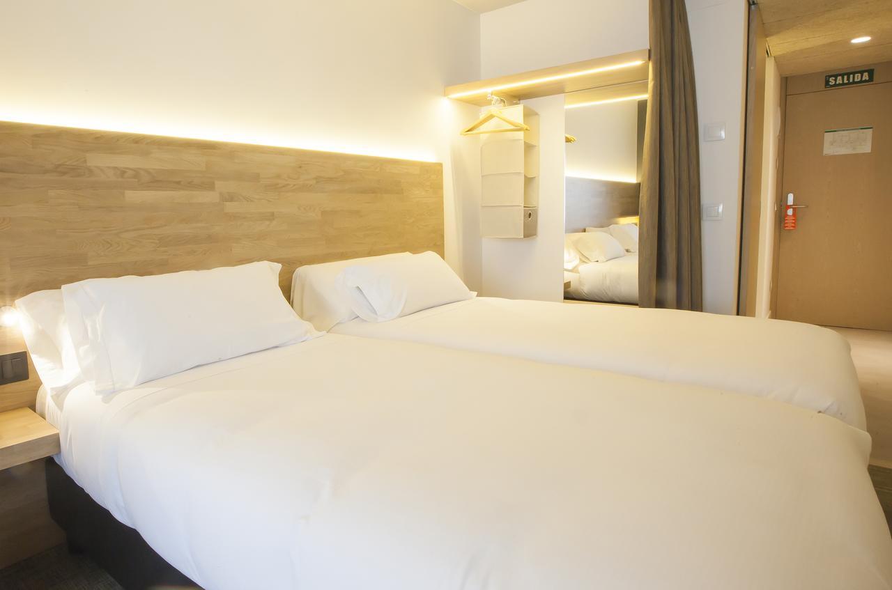 Hotel A Pamplona Kültér fotó