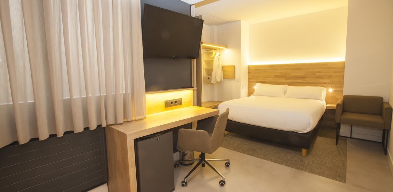 Hotel A Pamplona Kültér fotó