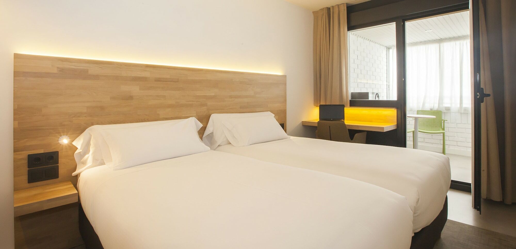 Hotel A Pamplona Kültér fotó
